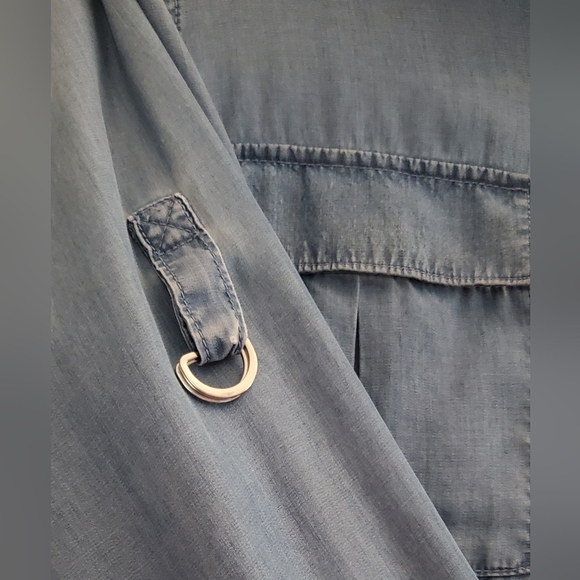 White House Black Market Blue Chambray Long Sleeve Button Down Shirt Size 10 - Picture 6 of 9